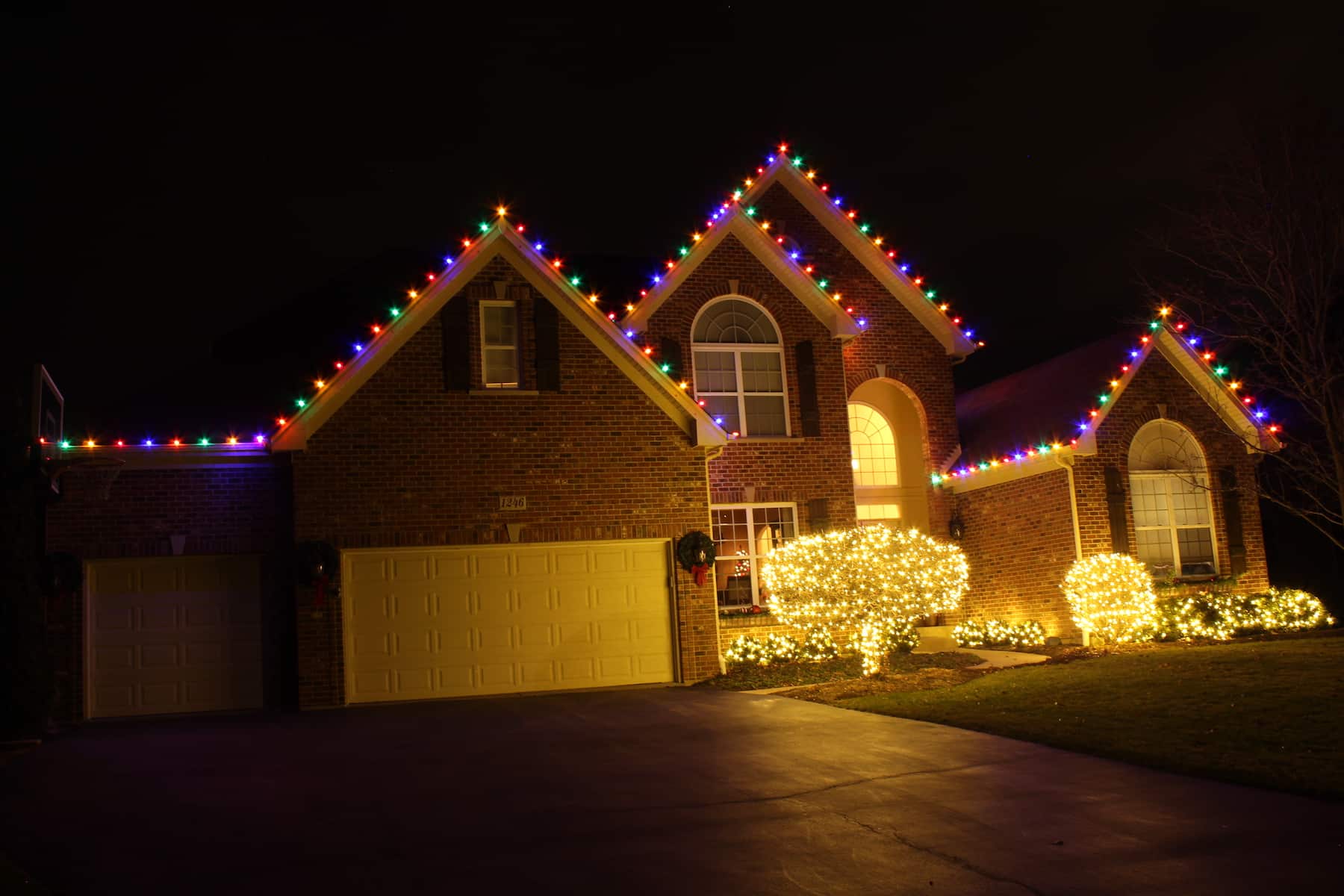 Residential Christmas Lighting