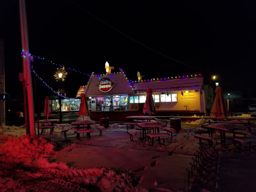 Commercial Christmas Lighting Crystal Lake, IL