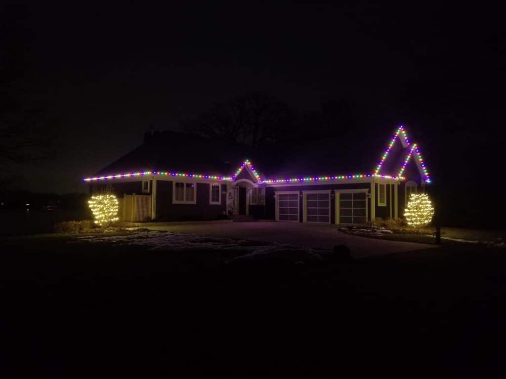 Crystal Lake commercial holiday lighting installation