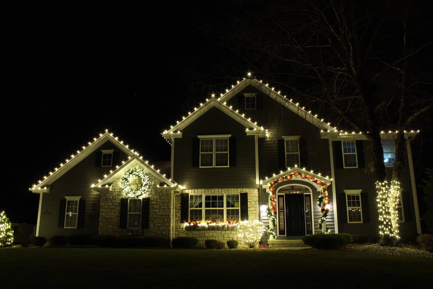 residential Christmas lighting Lincolnshire IL
